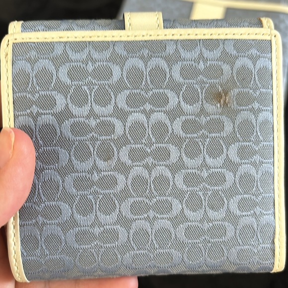 Coach designer crossbody bag and matching wallet - Picture 5 of 7